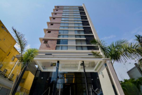 Studio próximo ao shopping Curitiba, Wifi, TV a Cabo e Cozinha completa., Curitiba